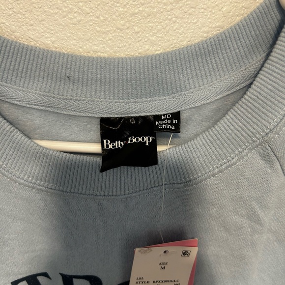 Betty Boop Light Blue Crewneck Sweater NWT Medium - Picture 4 of 4